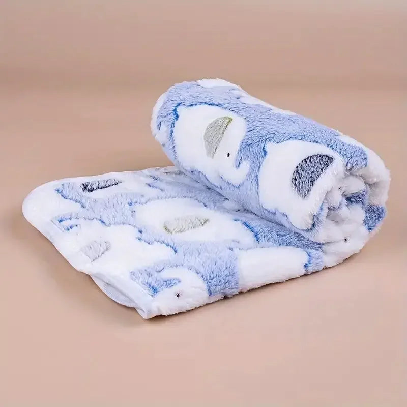 Soft and Cozy Cartoon Elephant Pet Blanket for Dogs and Cats Flannel Throw for Puppies and Kittens Universal Size Christmas Gift