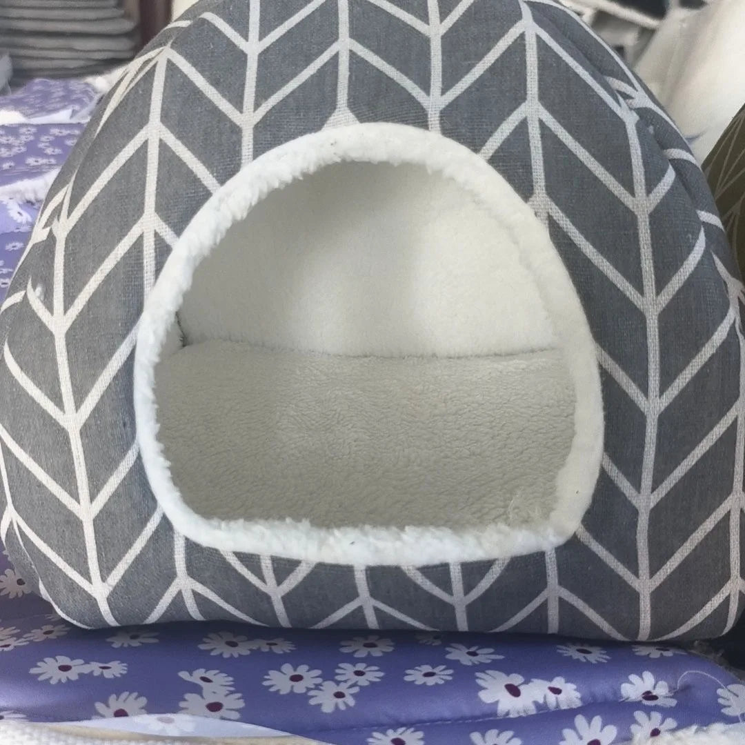 Guinea Pig Hideout Bed Hamster House for Chinchilla Hedgehog Rabbit House Cave Nest Sleeping Bed Cage Small Pet Accessories